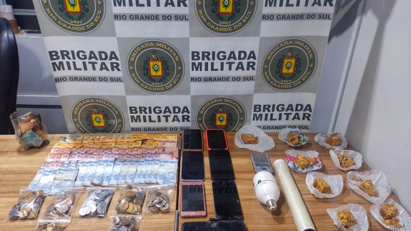 Brigada Militar de Venâncio Aires prende um homem e uma mulher por tráfico de entorpecentes