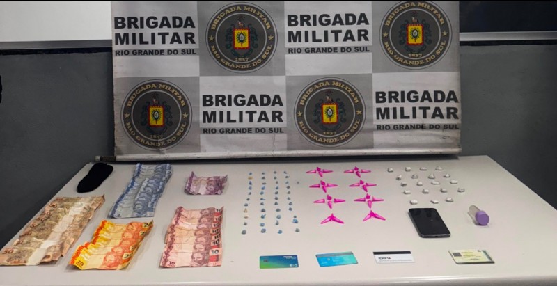 Brigada Militar efetua prisão de indivíduo por tráfico de drogas em Porto Alegre