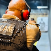 policial da BM efetuando disparos em linha de tiro (3)