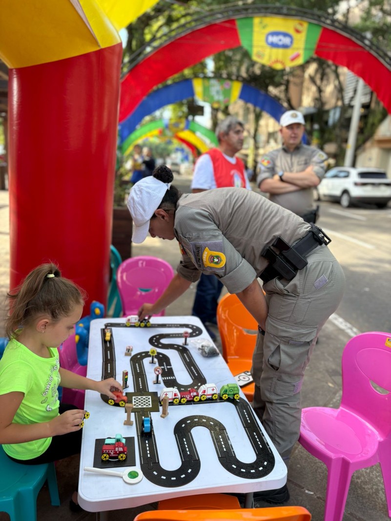 Brigada Militar participa de Blitz Educativa de Trânsito, em Santa Cruz do Sul