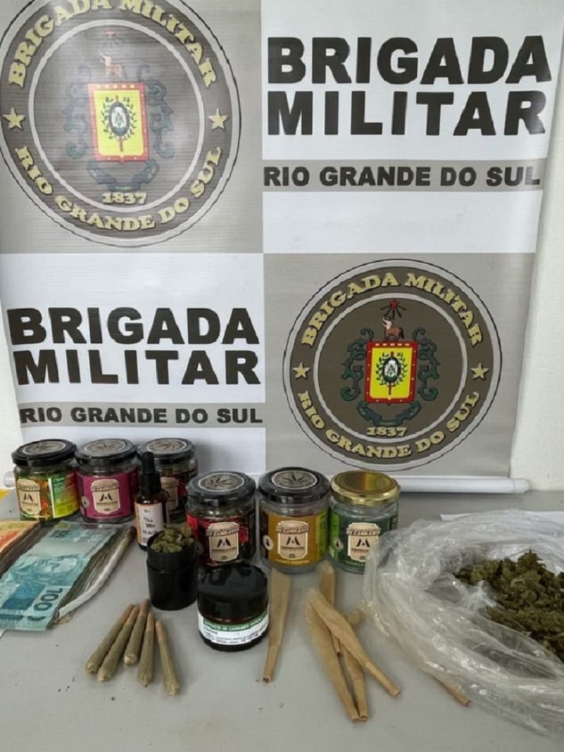 Brigada Militar prende argentinos por tr&aacute;fico internacional de drogas, em Santa Maria