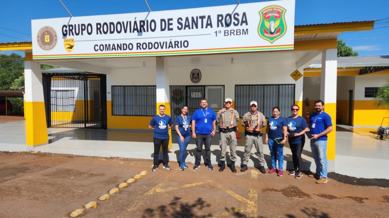 Brigada Militar promove blitz educativa em alusão à Semana Mundial da Saúde, em Santa Rosa