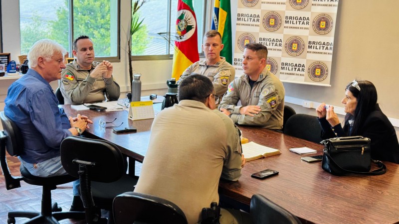 comando do 25BPM em reunião com Sec Pro Animal (2)