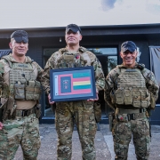 Entrega da bandeira ao comandante substituido