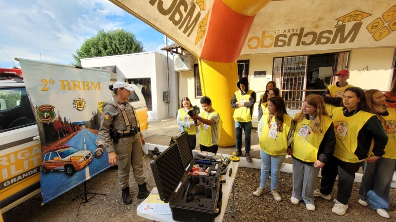 Brigada Militar participa de capacitação de adolescentes em Vale do Sol