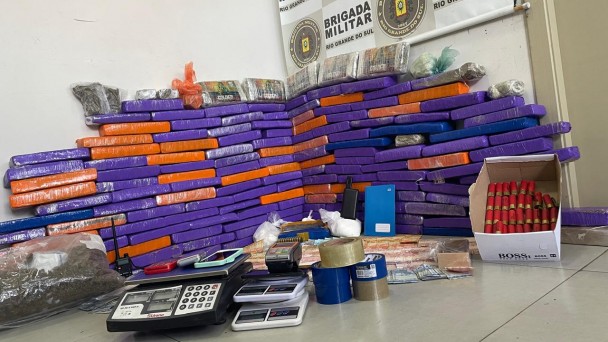 Aproximadamente 95 quilos de maconha são  apreendidos em Passo Fundo