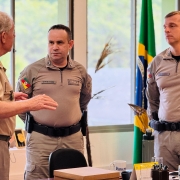 comando do 25º BPM em conversa com desembargador
