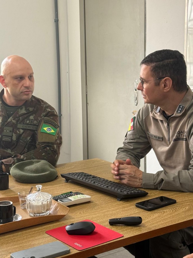 Visita exército