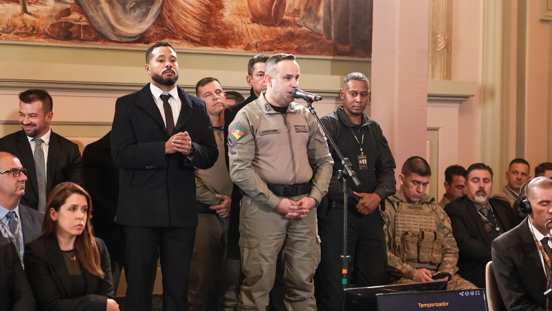comandante do 25º BPM em fala durante reunião A1 do RS seguro (1)