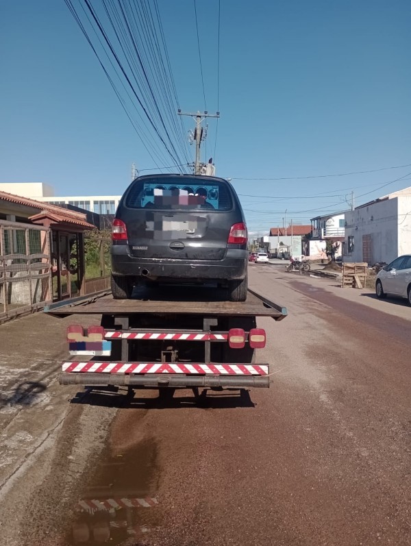 Veículo apreendido em Cidreira