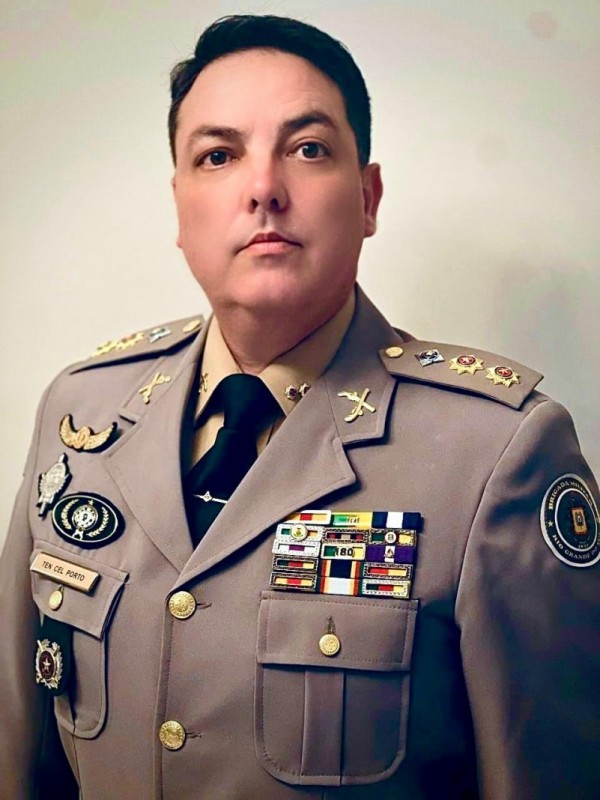 Ten Cel PM Luciano Ferreira Porto
