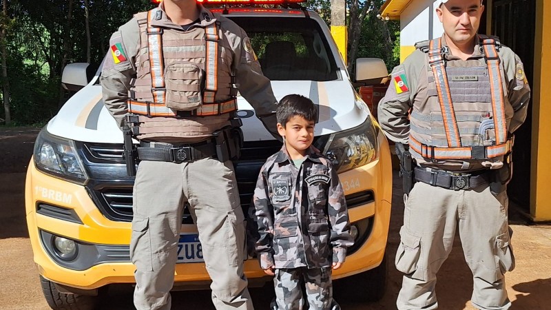 Brigada Militar recebe visita de admirador mirim em Santo Augusto