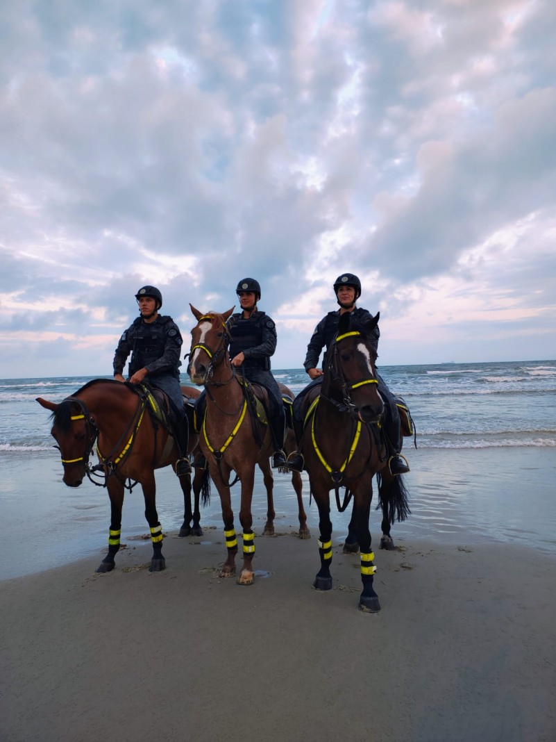 Policiamento Montado na Praia de Imb&eacute;