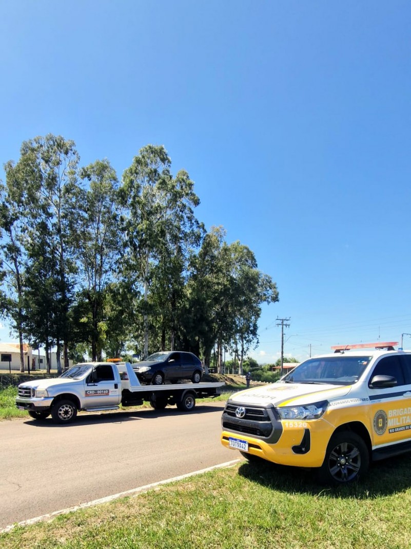 Comando de Pol&iacute;cia Rodovi&aacute;ria da Brigada Militar recolhe ve&iacute;culo com mais de R$ 240 mil em d&eacute;bitos