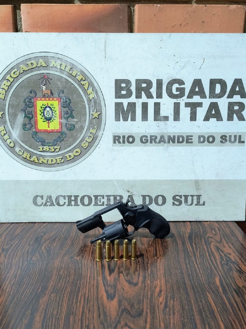 pris&atilde;o por embriaguez e porte  irregular de arma de fogo