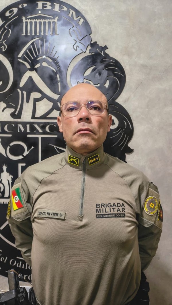 Tenente Coronel Vinícios de Aguiar Ayres - Comandante do 19º BPM